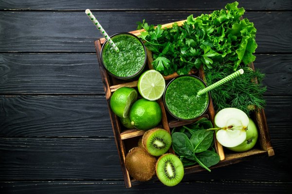 Les avantages d'une machine à smoothie haute performance pour des boissons onctueuses