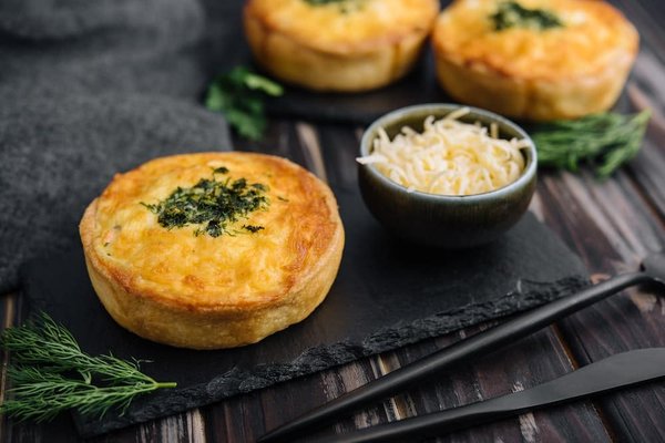 Comment préparer une quiche lorraine authentique ?